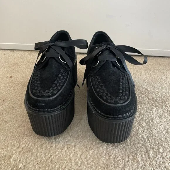 New TUK Black Suede Classic Stratocreeper Shoes with TUK Satin Laces - Picture 2 of 8